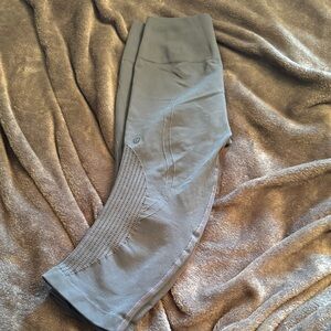 Lululemon Capri blue Leggings